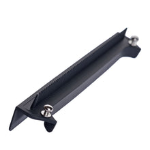 Lade das Bild in den Galerie-Viewer, Braids & Freckles • Magnetic X Holder